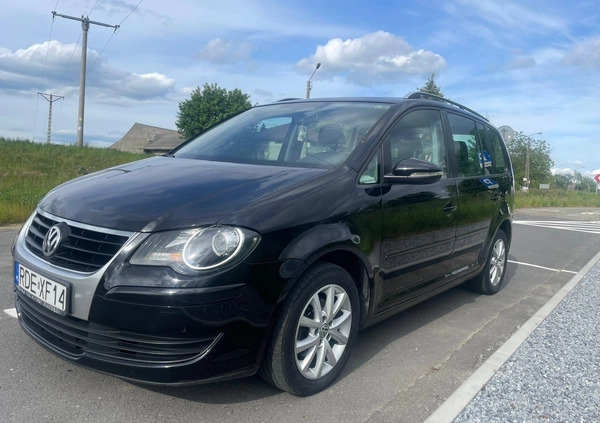 Volkswagen Touran cena 24000 przebieg: 287000, rok produkcji 2010 z Września małe 379